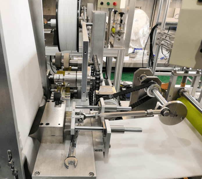 Máquina para Corpo de Máscara N95, PFF1 e PFF2 - Semiautomática 