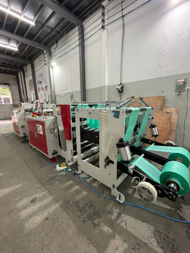 Máquina de fazer Sacolas Plásticas - Automática - Pista Dupla Máquina de fazer Sacolas Plásticas - Automática - Pista Dupla